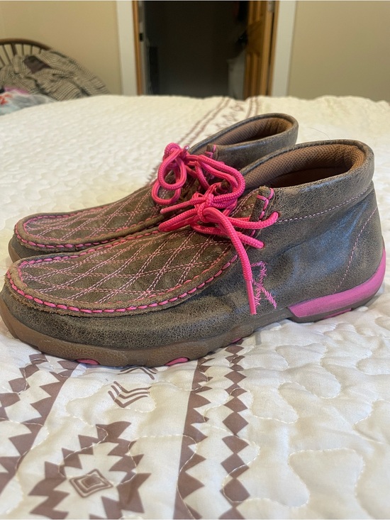 Twisted X Shoes - Twisted X Brown Leather Moccasins with Pink Accents